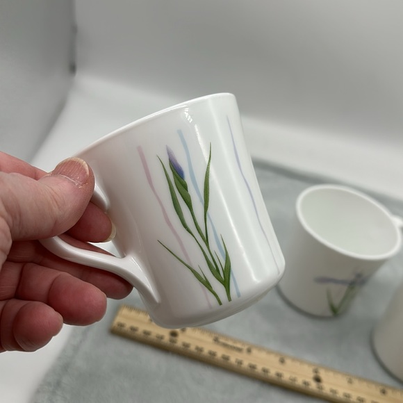 Corning Corelle Vintage “Shadow Irises” Set of 3-Coffee Cups #on bottom 17-18-32 - Picture 7 of 7